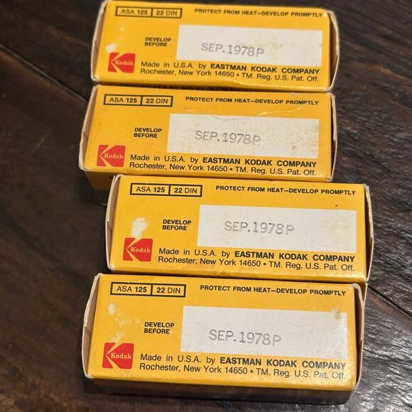 Vintage Kodak Verichrome Pan 120 Black & White Film ASA 125 – Exp 1978 -4 rolls - Picture 2 of 3